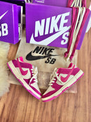 Tênis NK Dunk Branco Pink