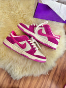 Tênis NK Dunk Branco Pink